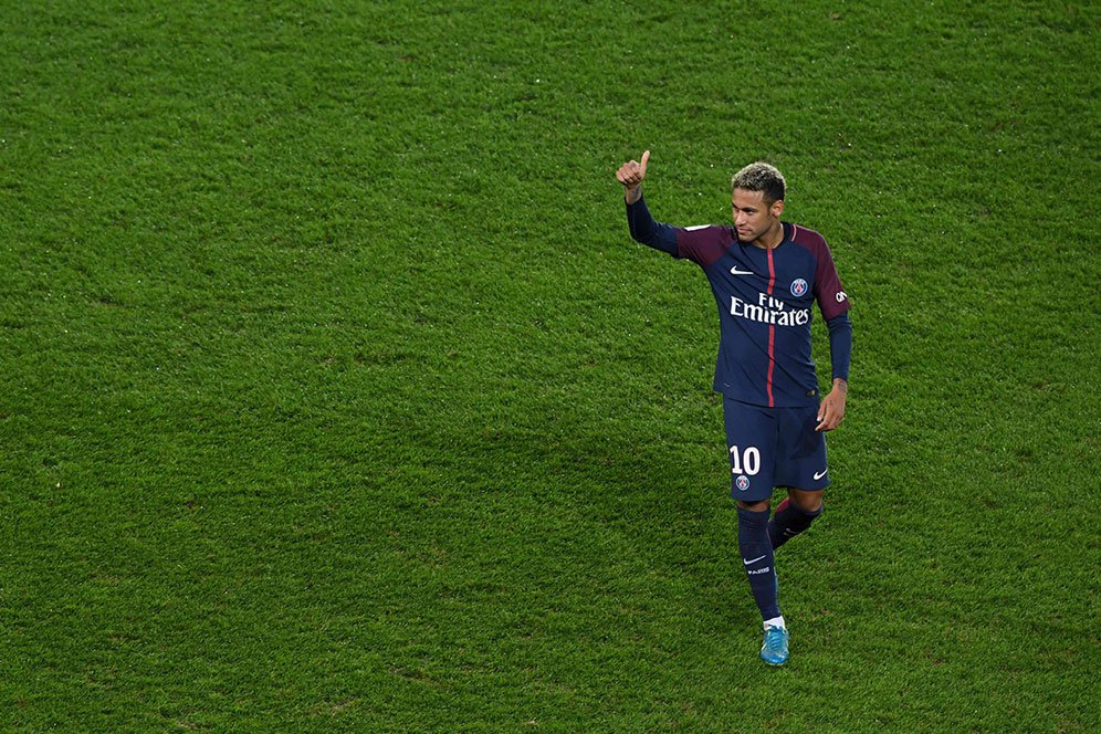 Kalahkan Coutinho, Neymar Sabet Gelar Samba d'Or 2017 Kalahkan Coutinho, Neymar Sabet Gelar Samba d'Or 2017