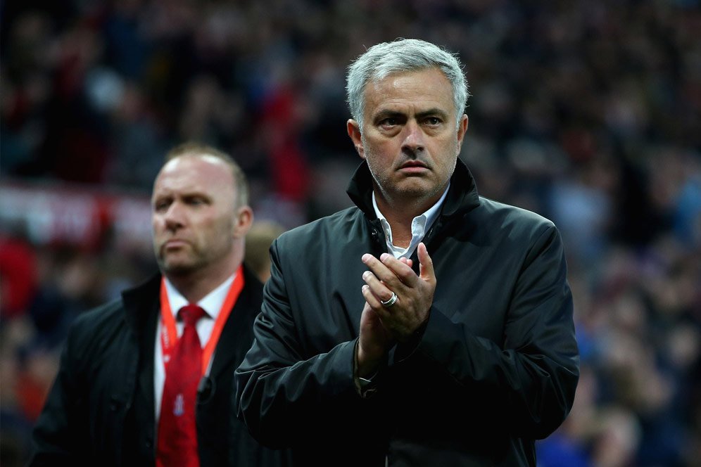 Shaw Puji Pochettino, Ini Respon Mourinho Shaw Puji Pochettino, Ini Respon Mourinho