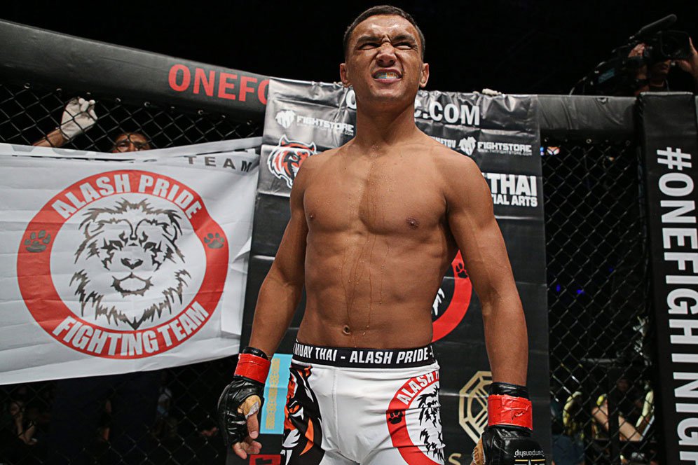 Demi Titel Juara Dunia, Akhmetov Bertekad Tumbangkan Eustaquio di Jakarta Demi Titel Juara Dunia, Akhmetov Bertekad Tumbangkan Eustaquio di Jakarta