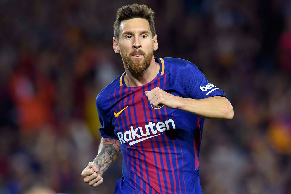 'Cekik' Wasit, Messi Lolos Kartu Merah 'Cekik' Wasit, Messi Lolos Kartu Merah