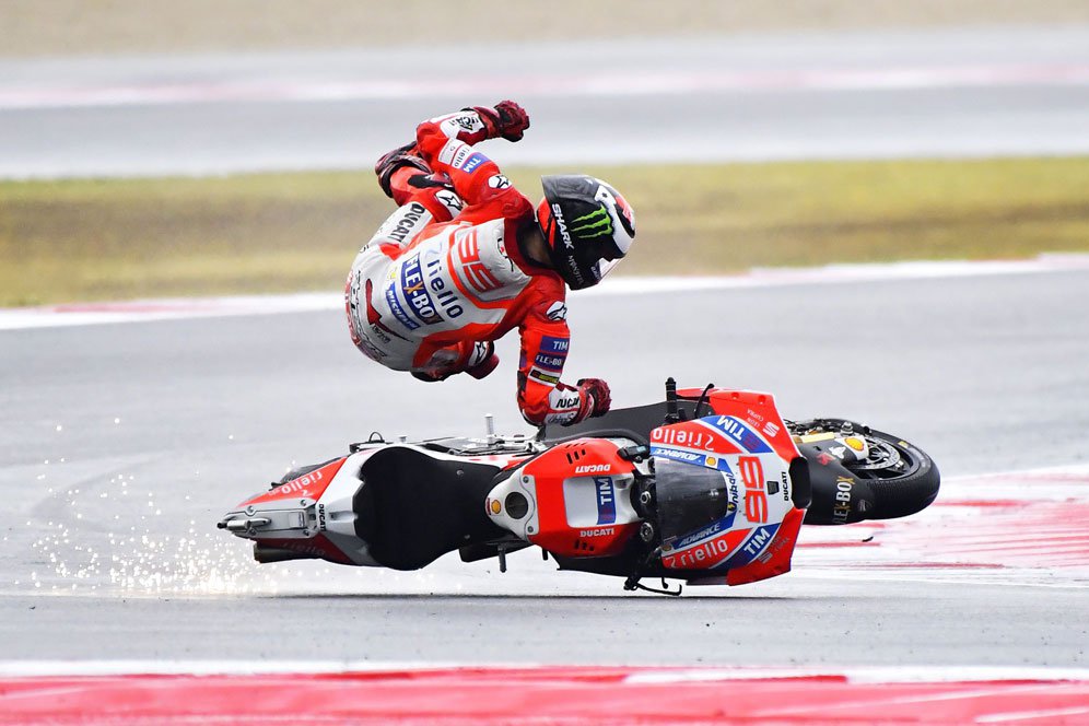 Gagal Finis Saat Memimpin, Lorenzo Akui Hilang Fokus Gagal Finis Saat Memimpin, Lorenzo Akui Hilang Fokus