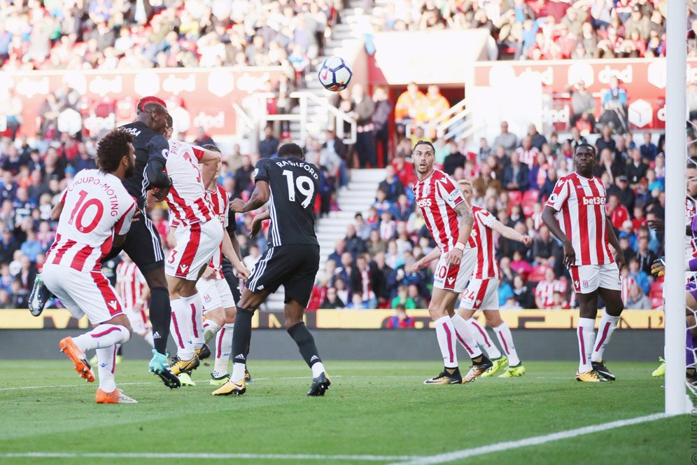 Hasil Pertandingan Stoke City vs Manchester United: 2-2 Hasil Pertandingan Stoke City vs Manchester United: 2-2