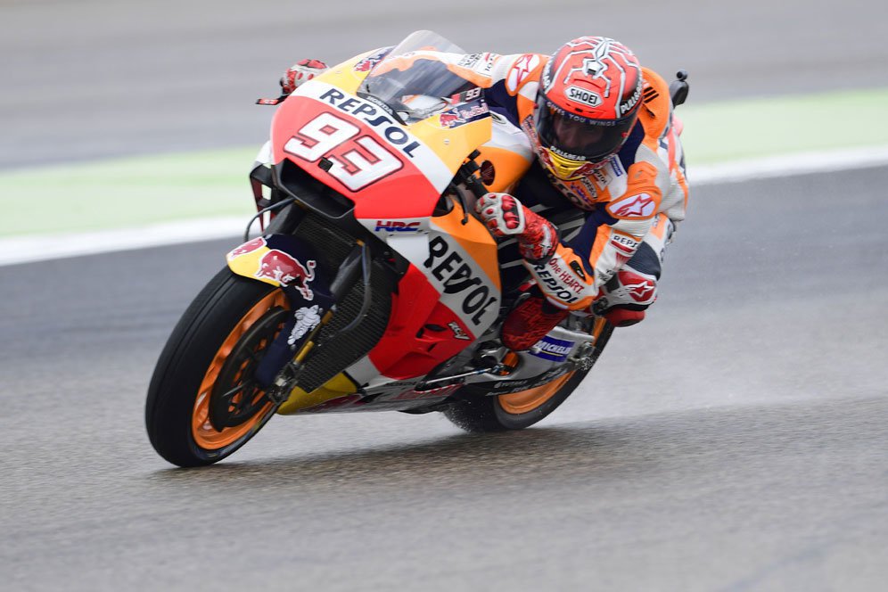 Marquez Rebut Pole MotoGP Australia, Dovizioso Terpuruk