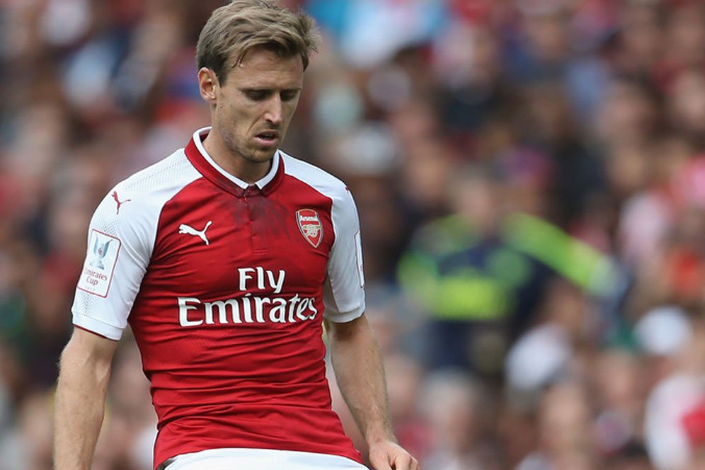Klub La Liga Ini Ingin Comot Monreal dari Arsenal Klub La Liga Ini Ingin Comot Monreal dari Arsenal