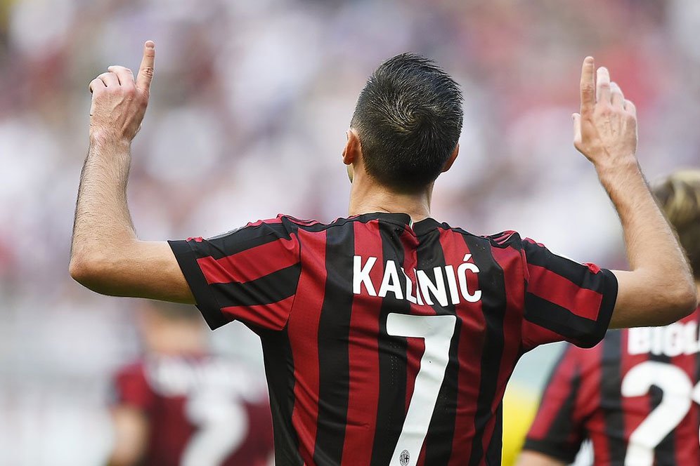 Hasil Pertandingan AC Milan vs Udinese: Skor 2-1 Hasil Pertandingan AC Milan vs Udinese: Skor 2-1