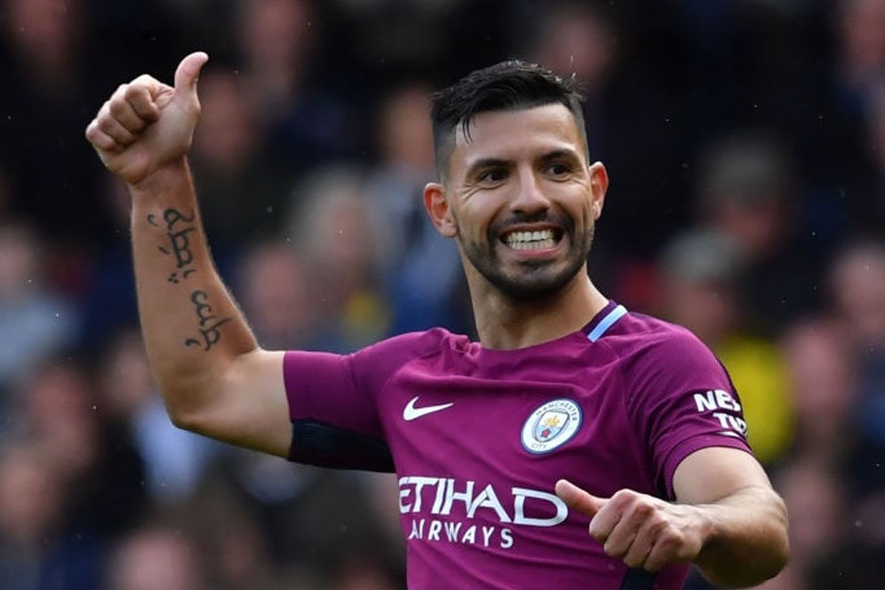 Tak Kenal Ampun! Pelatih Sendiri Juga Di-Nutmeg Aguero Tak Kenal Ampun! Pelatih Sendiri Juga Di-Nutmeg Aguero