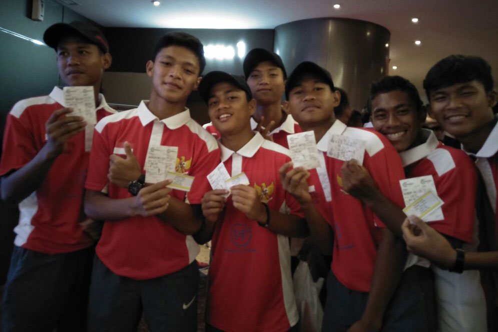 Refreshing, Timnas U-16 Gelar Nobar Warkop DKI Refreshing, Timnas U-16 Gelar Nobar Warkop DKI