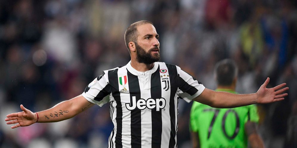 Selebrasi Gonzalo Higuain.