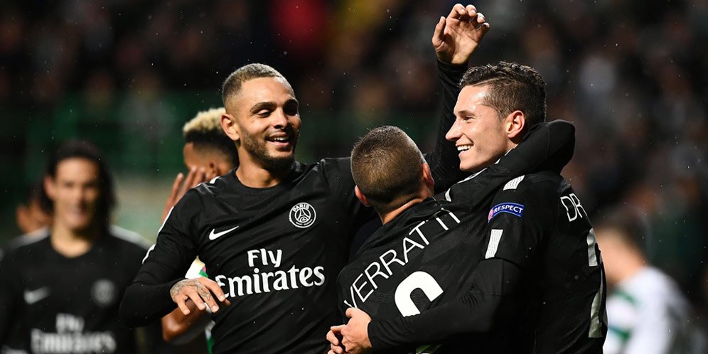Julian Draxler bersama pemain PSG.
