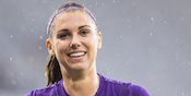 Bikin Ulah di Disneyland, Pesepakbola Tercantik Dunia Diusir