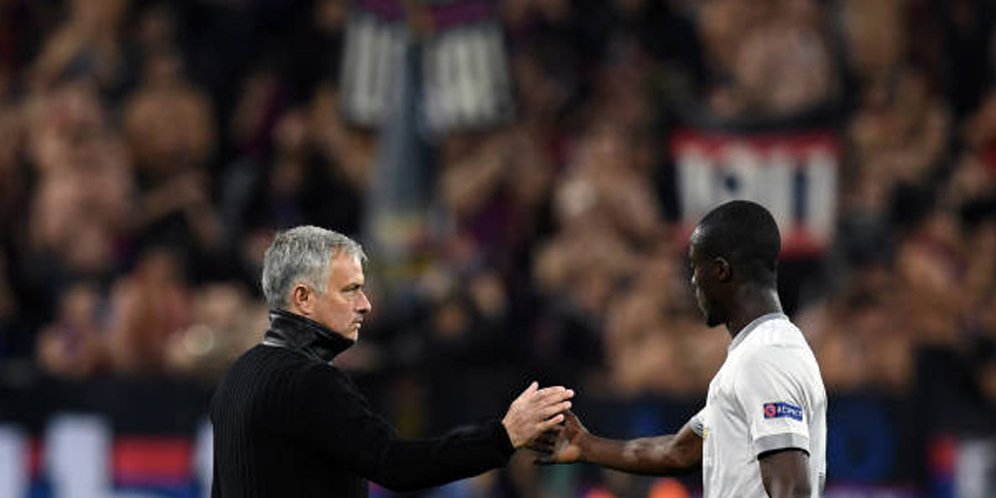 Jose Mourinho dan Eric Bailly