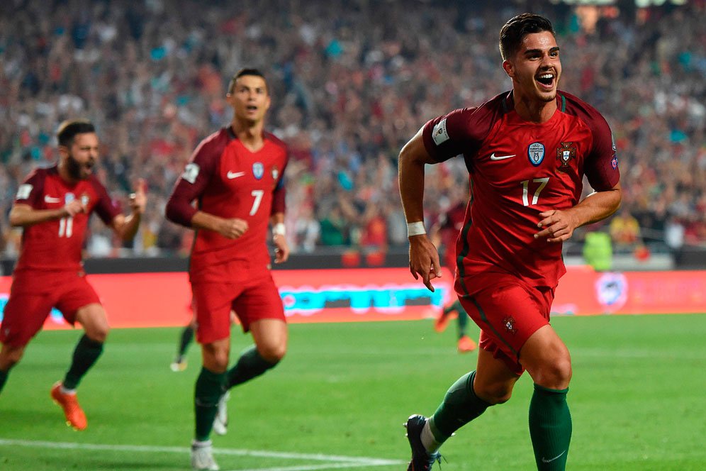 Mengenal Andre Silva, Bomber Pengganti Rebic di Eintracht Frankfurt
