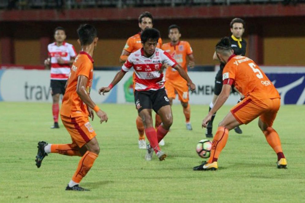 Bayu Gatra Bertahan di Madura United Bayu Gatra Bertahan di Madura United