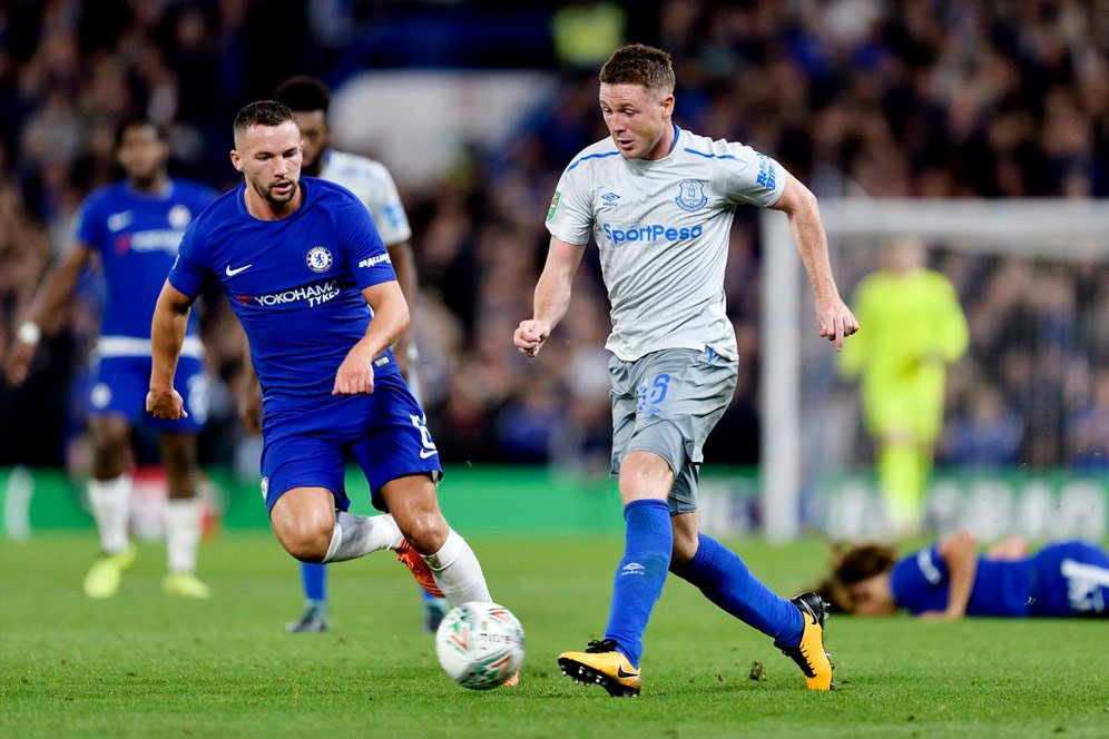 Drinkwater Tersiksa dengan Cederanya di Chelsea Drinkwater Tersiksa dengan Cederanya di Chelsea