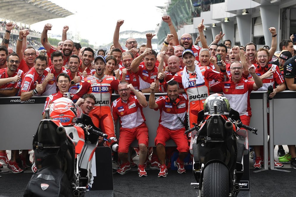 Tak Terintimidasi, Dovizioso: Lorenzo Justru Membantu Tak Terintimidasi, Dovizioso: Lorenzo Justru Membantu