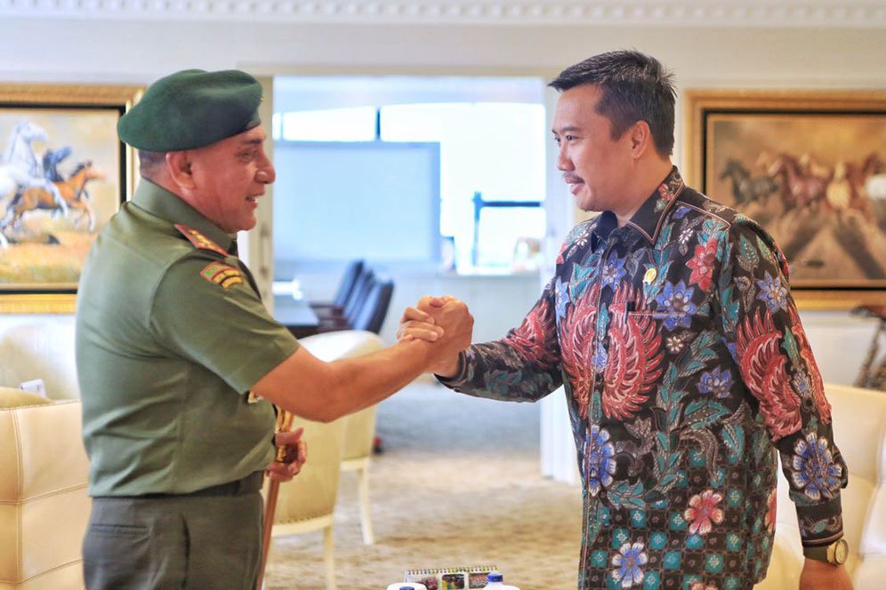 Bertemu Ketum PSSI, Menpora Bahas Tiga Masalah Ini