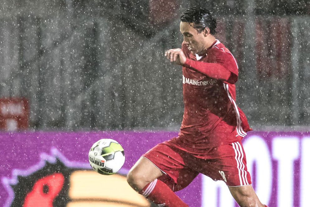 Kegembiraan Ezra Walian Cetak Gol Pertama di Almere City Kegembiraan Ezra Walian Cetak Gol Pertama di Almere City