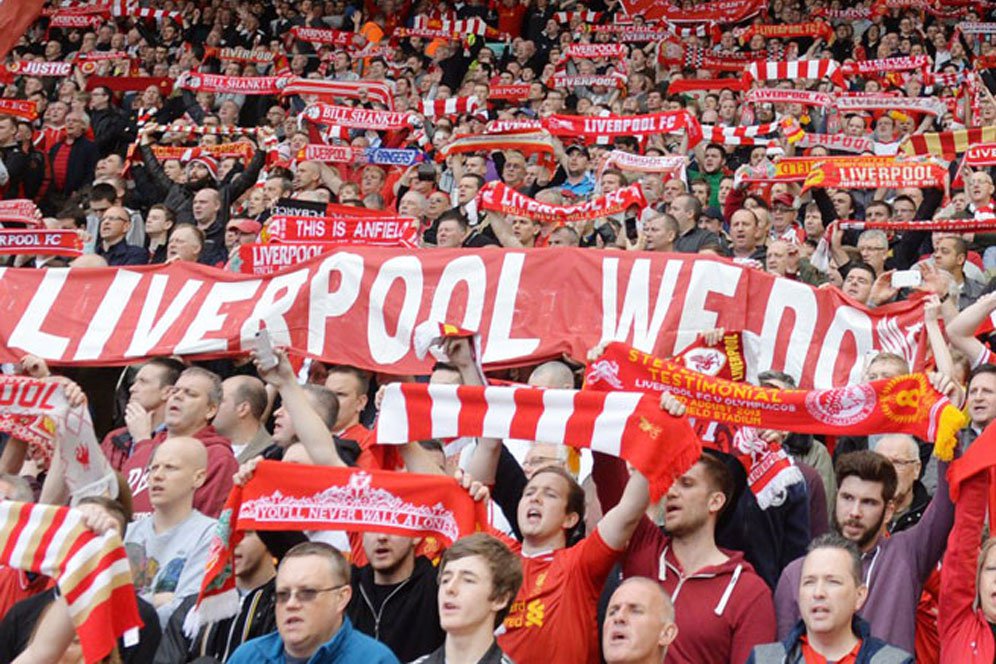 Tandang ke Sevilla, Fans Liverpool Dizalimi Polisi Lokal Tandang ke Sevilla, Fans Liverpool Dizalimi Polisi Lokal