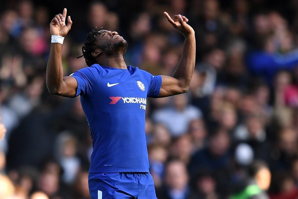 Jika Dilepas Chelsea, Batshuayi Siap Ditampung Newcastle Jika Dilepas Chelsea, Batshuayi Siap Ditampung Newcastle