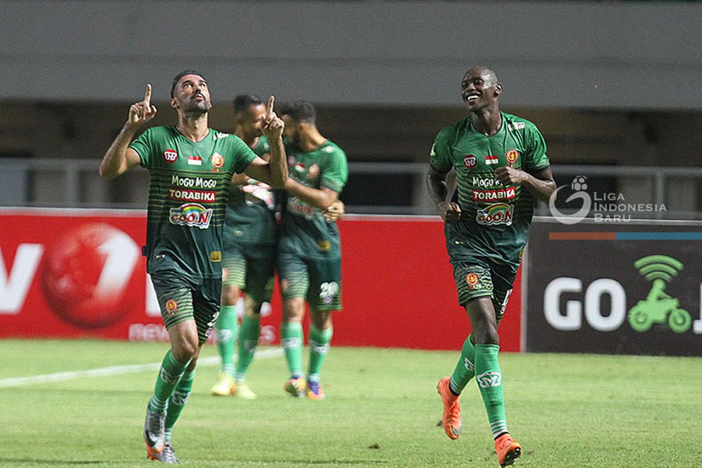 Hattrick Elio Martins Bawa PS TNI Menjauh Dari Zona Degradasi Hattrick Elio Martins Bawa PS TNI Menjauh Dari Zona Degradasi