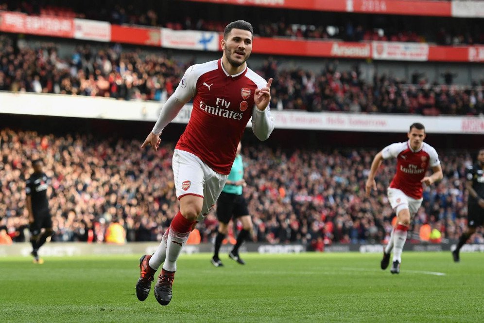 Hasil Pertandingan Arsenal vs Swansea: Skor 2-1 Hasil Pertandingan Arsenal vs Swansea: Skor 2-1
