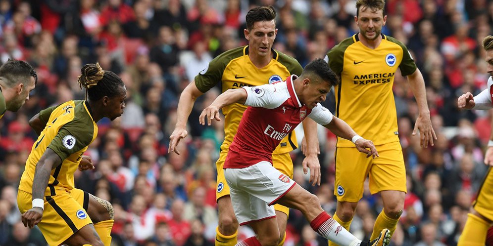 Alexis Sanchez saat lawan Brighton.