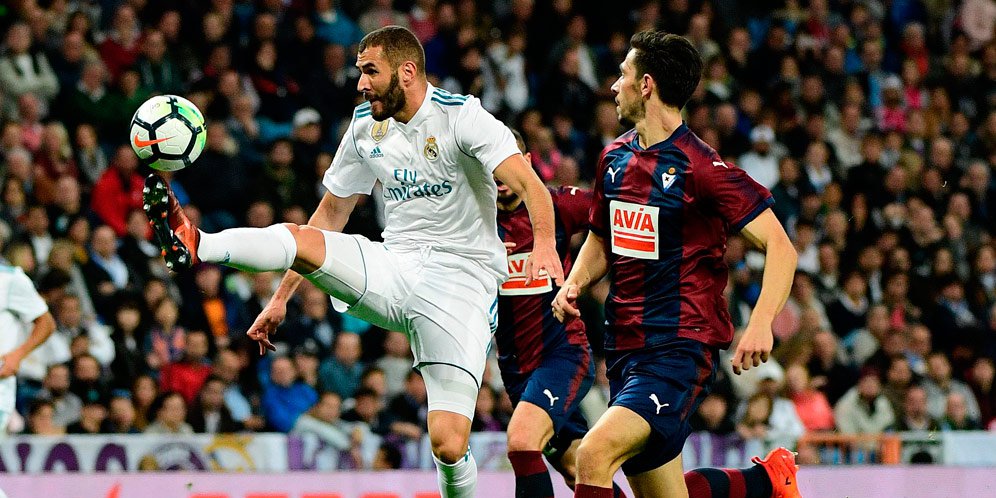 Karim Benzema vs Paulo Rodrigues Oliveira