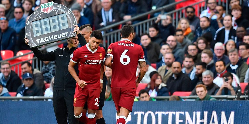 Dejan Lovren keluar digantikan Alex Oxlade-Chamberlain