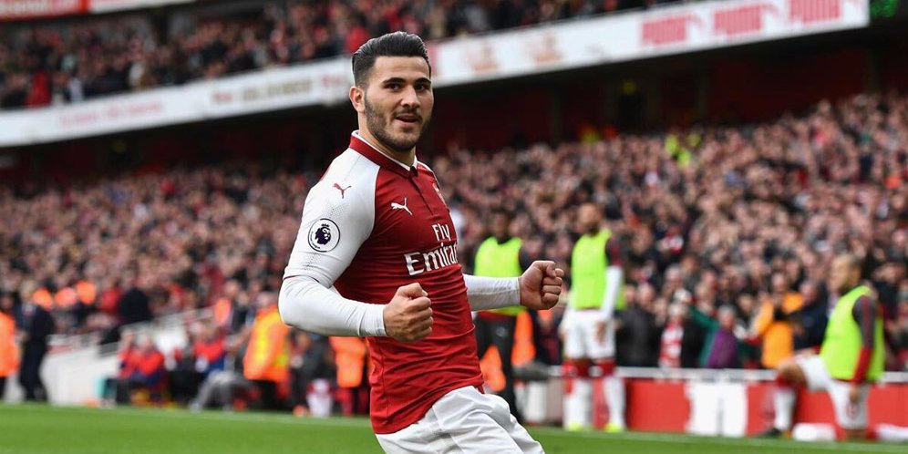 Selebrasi Sead Kolasinac.