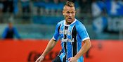 Hampir Gagal, Barcelona Akhirnya Gaet Arthur Hampir Gagal, Barcelona Akhirnya Gaet Arthur