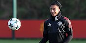 Demi Cinta, Winger MU Ini Sewa Jet Pribadi Untuk Temui Kekasih Di Amerika Demi Cinta, Winger MU Ini Sewa Jet Pribadi Untuk Temui Kekasih Di Amerika