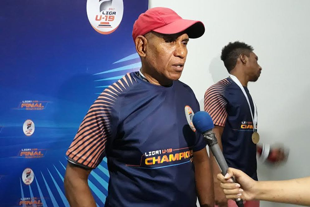 Juara Liga U-19, Pelatih Persipura U-19 Sindir Indra Sjafri Juara Liga U-19, Pelatih Persipura U-19 Sindir Indra Sjafri