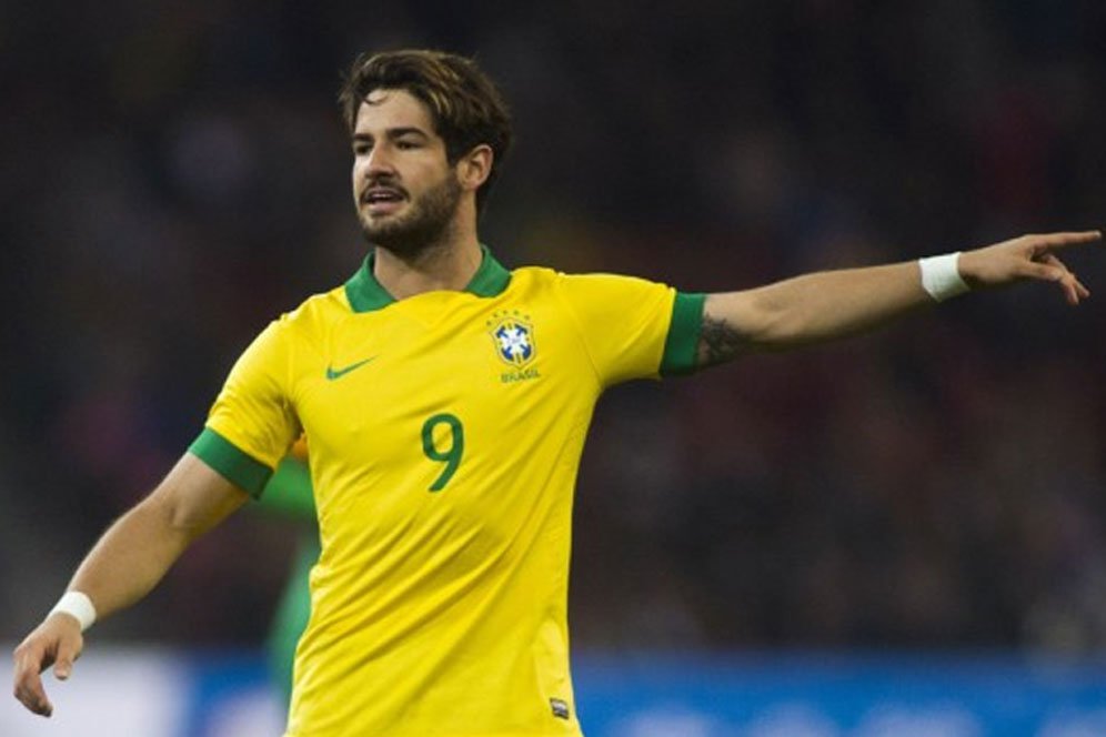 Bojan Hodak Jawab Rumor Persib Bandung Bakal Rekrut Alexandre Pato Bojan Hodak Jawab Rumor Persib Bandung Bakal Rekrut Alexandre Pato
