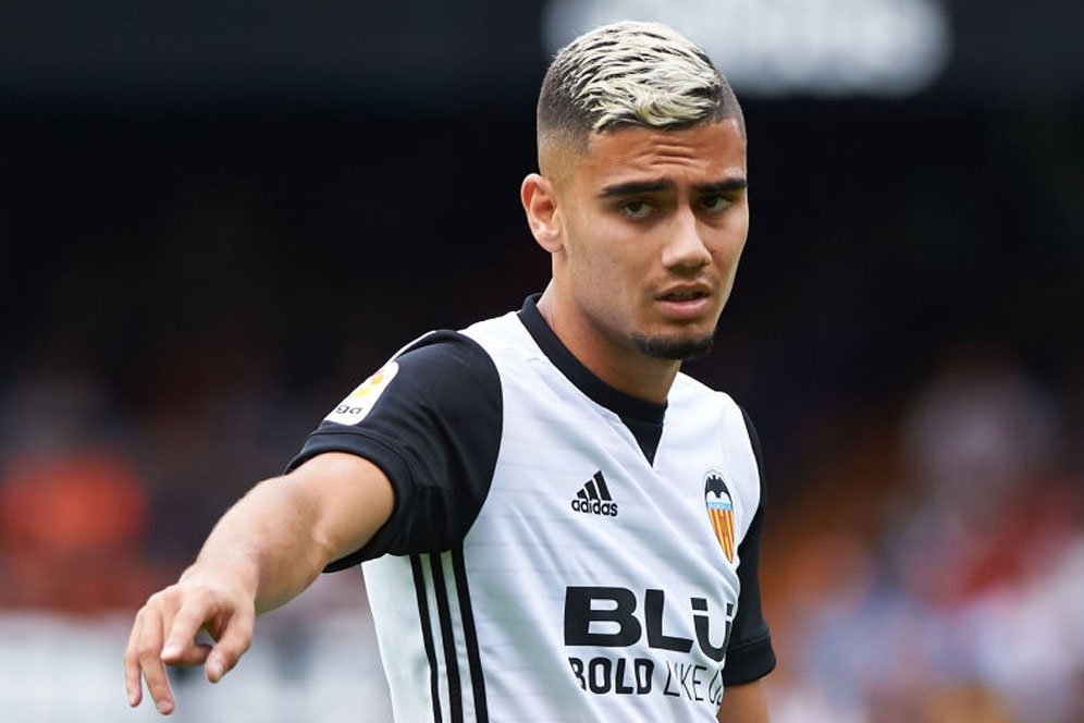 Mourinho Siapkan Satu Tempat Untuk Pereira Musim Depan Mourinho Siapkan Satu Tempat Untuk Pereira Musim Depan