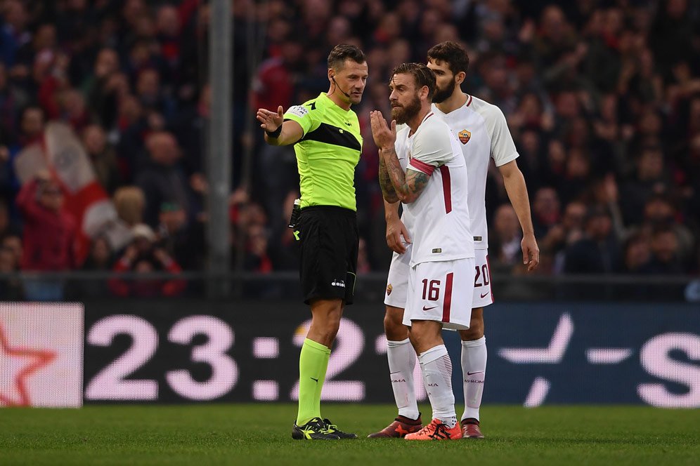 De Rossi Minta Maaf Untuk Kartu Merah dan Penalti