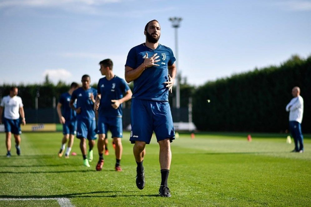 Khedira: Higuain Lakukan Segalanya Agar Bisa Main Lawan Napoli