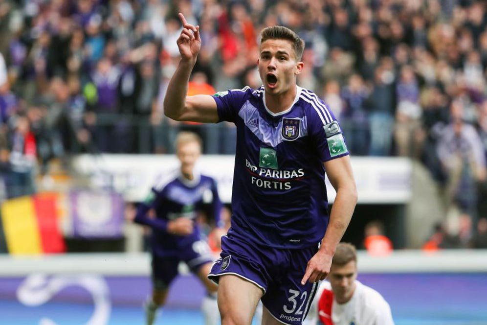 Milan Akan Telikung MU Dalam Perburuan Dendoncker Milan Akan Telikung MU Dalam Perburuan Dendoncker