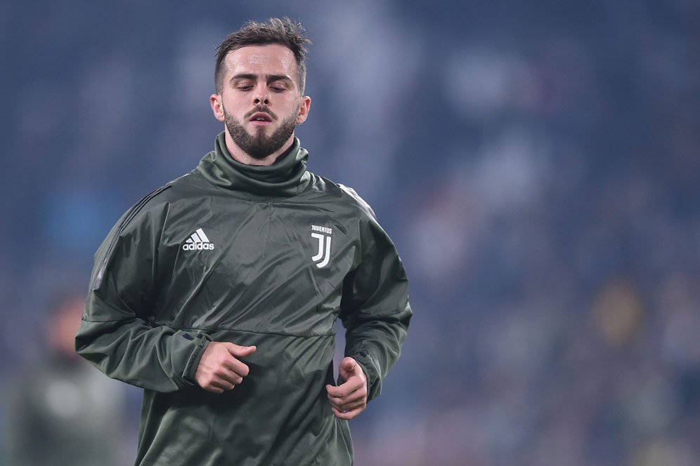 Pjanic Tak Sabar Hadapi Napoli Pjanic Tak Sabar Hadapi Napoli
