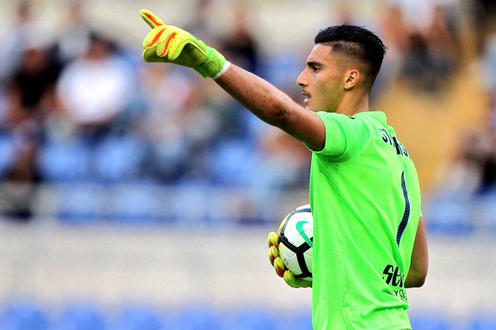 Kiper Muda Lazio Ikut Sedih Melihat Air Mata Buffon Kiper Muda Lazio Ikut Sedih Melihat Air Mata Buffon