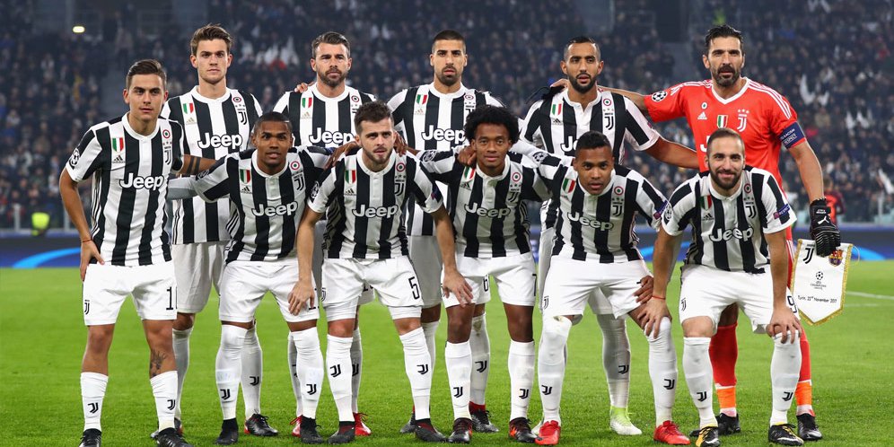 Skuat Juventus saat menjamu Barcelona.