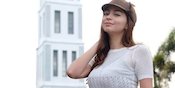 Lahir di Pesawat, Sandra Olga Kini Jadi Presenter Sepakbola yang Aduhai Lahir di Pesawat, Sandra Olga Kini Jadi Presenter Sepakbola yang Aduhai