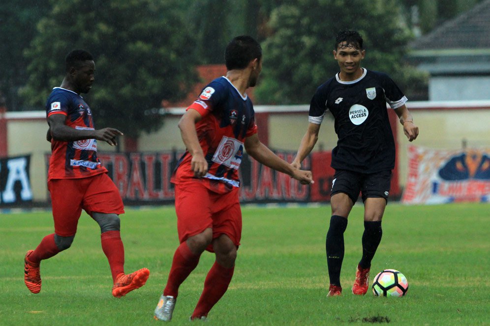 Persela Akan Berpartisipasi dalam Suramadu Super Cup Persela Akan Berpartisipasi dalam Suramadu Super Cup