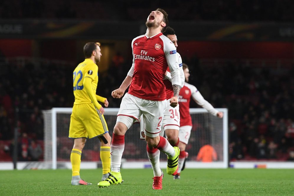 Debuchy Masih Kesal Dilarang Wenger ke MU