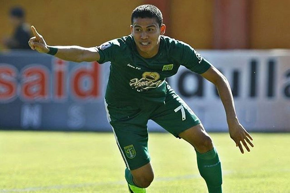 Yogi Novrian Ingin Bertahan di Persebaya Yogi Novrian Ingin Bertahan di Persebaya