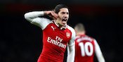 Saran Legenda Arsenal: Cadangkan Bellerin, Mainkan Lichtsteiner Saran Legenda Arsenal: Cadangkan Bellerin, Mainkan Lichtsteiner