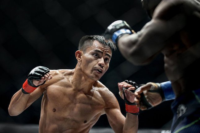 2. Stefer Rahardian Vs Rene Catalan II (Strawweight) 2. Stefer Rahardian Vs Rene Catalan II (Strawweight)