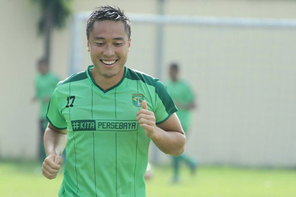 Mantan Bek Espanyol Mengadu Nasib di Persebaya Mantan Bek Espanyol Mengadu Nasib di Persebaya