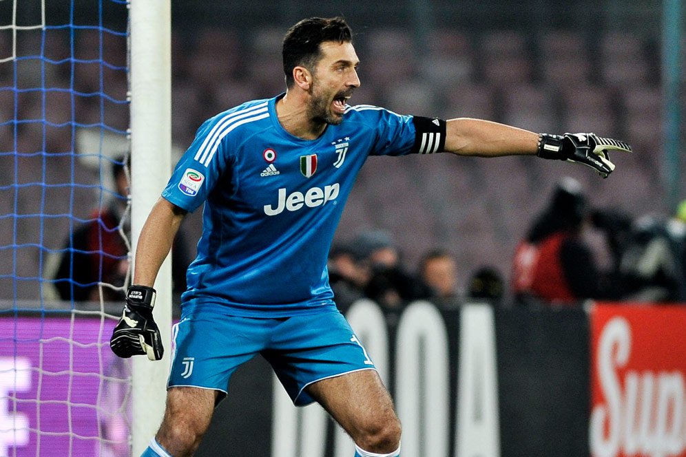 Higuain Tersentuh Oleh Kata-kata Penyemangat Buffon Higuain Tersentuh Oleh Kata-kata Penyemangat Buffon