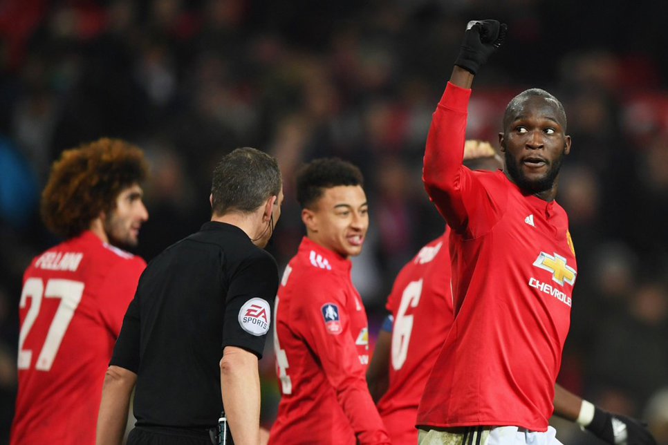 Romelu Lukaku dan Pemain-Pemain yang Sempat Memperkuat Manchester United dan Everton Romelu Lukaku dan Pemain-Pemain yang Sempat Memperkuat Manchester United dan Everton