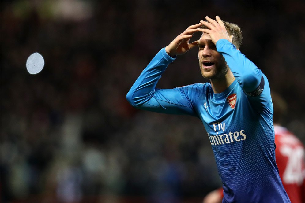 Mertesacker Akui Dirinya Sering Gugup Sebelum Bertanding